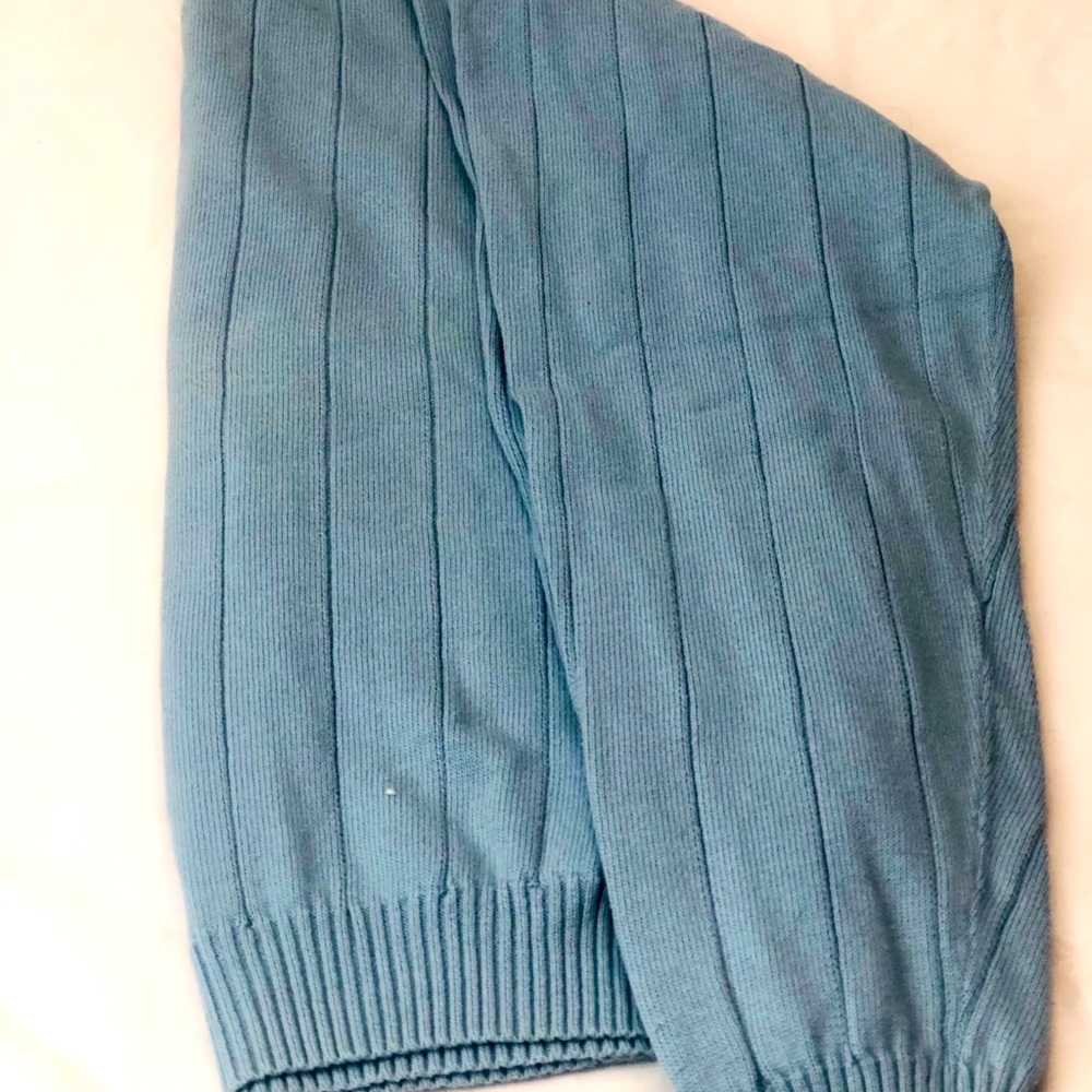 Izod sweat shirt for man size -M /blue !!